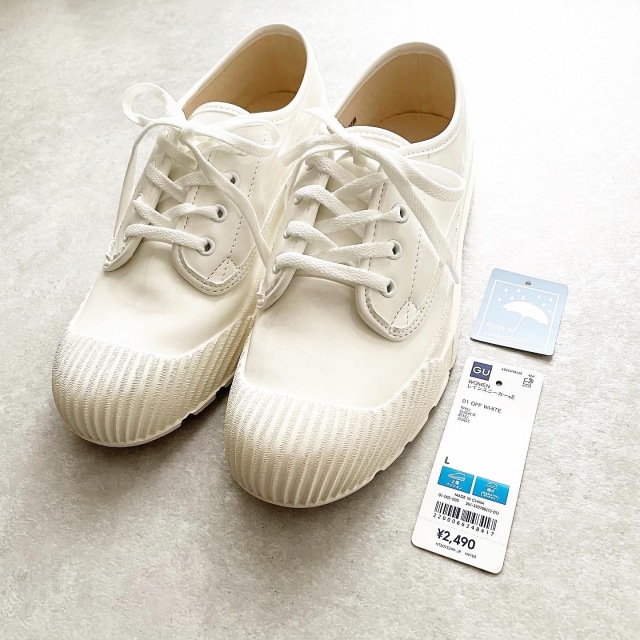 Gu 雨の日が楽しみになるレインシューズ Tomomiyuコーデ ファッション誌marisol マリソル Online 40代をもっとキレイに 女っぷり上々