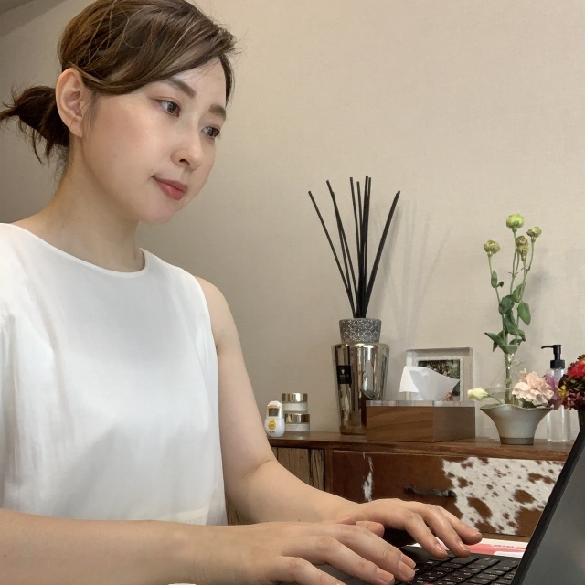 この夏は じゃぶじゃぶ洗えるプチプラワンピースが室内外で大活躍 厳選の３着 ファッション誌marisol マリソル Online 40代をもっとキレイに 女っぷり上々