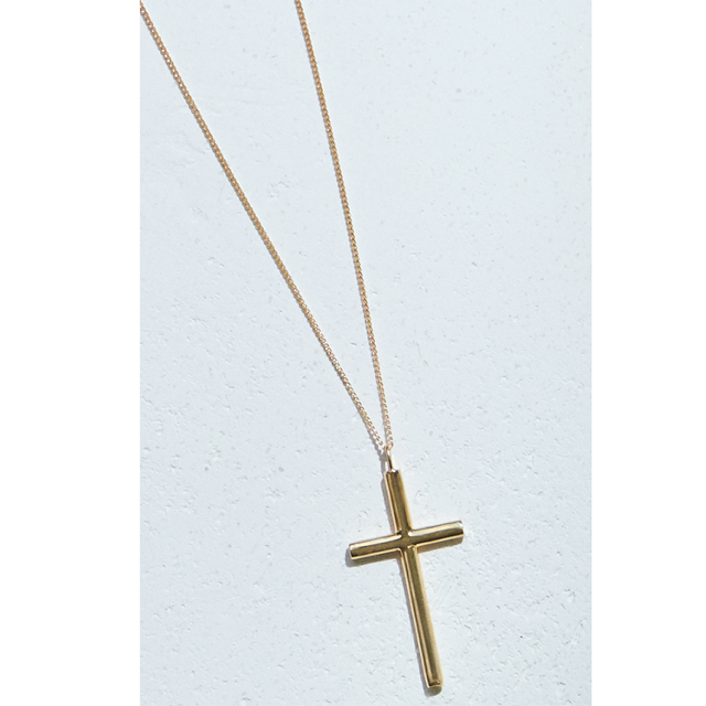 ネックレス¥198,000/ロンハーマン(サンメイア)