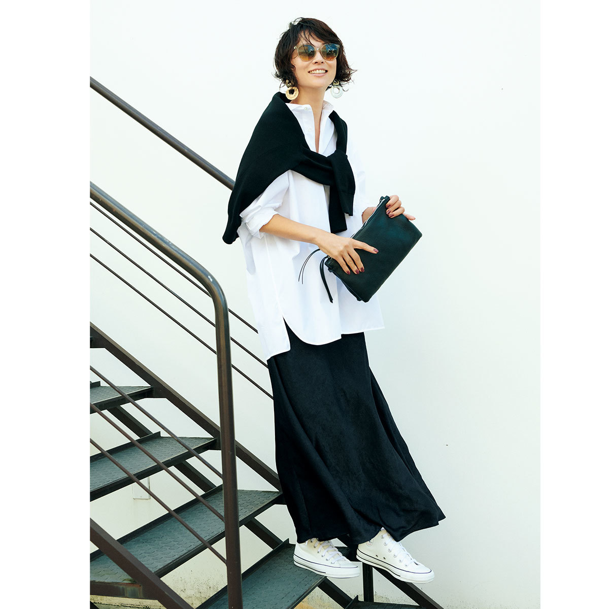スタイリスト徳原文子さん×上品サテンセットアップ7