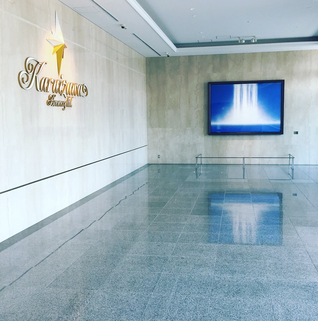 エントランスホール