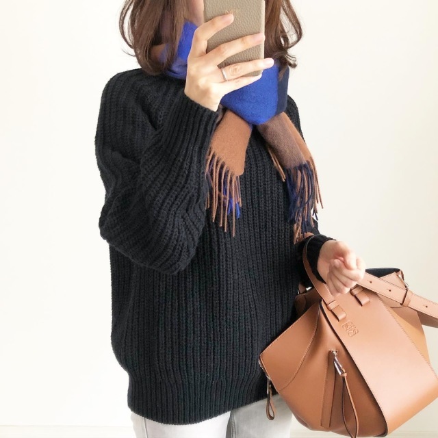 UNIQLO UのローゲージニットBLACK