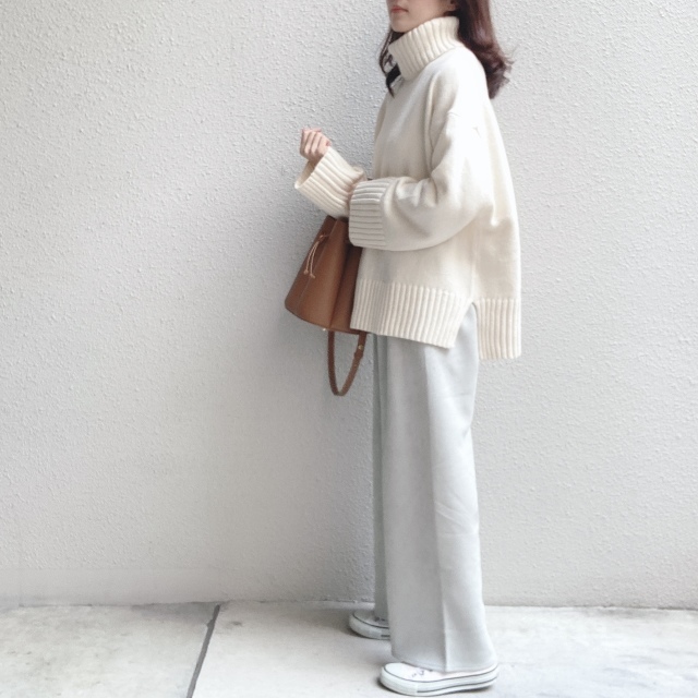 白コーデ