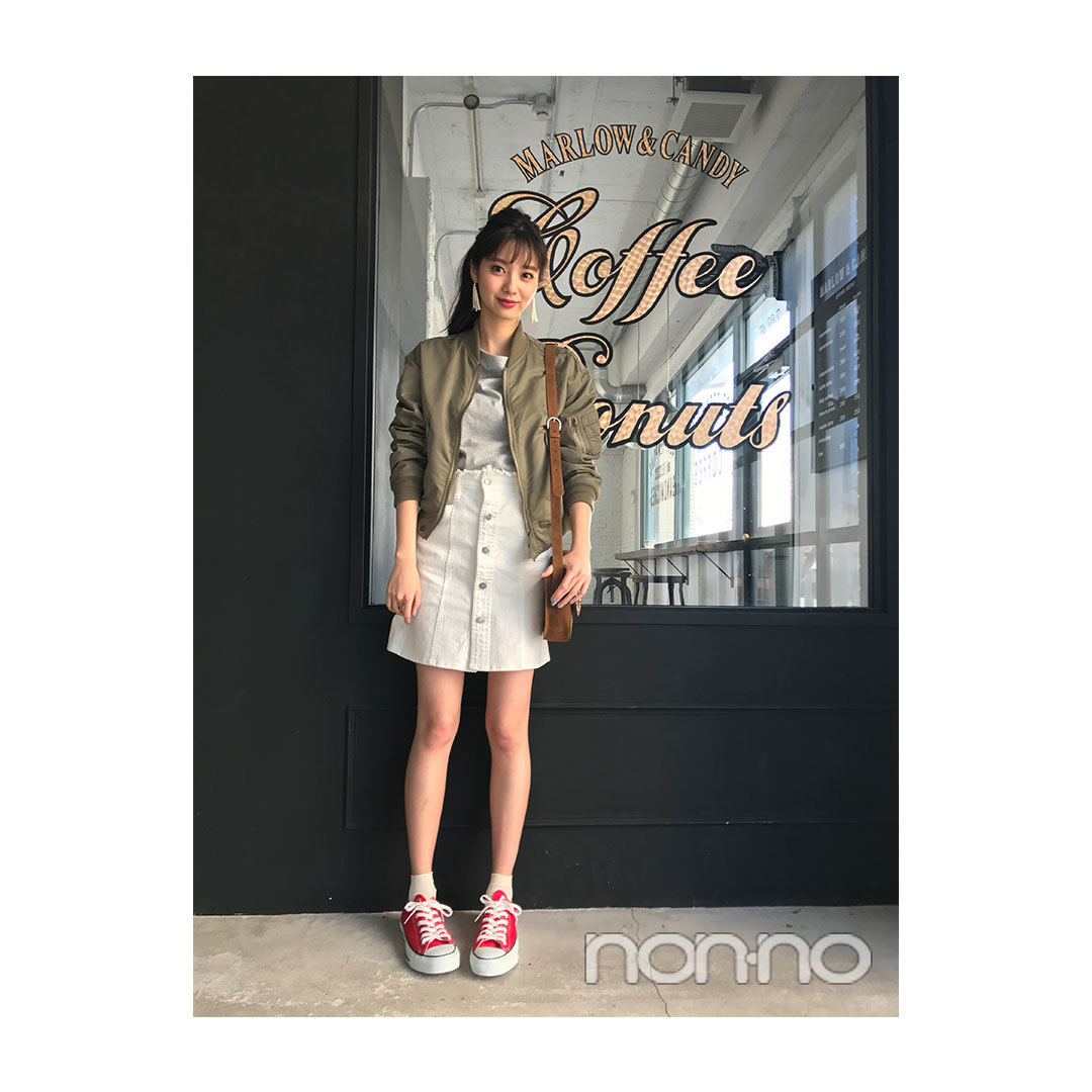 毎日コーデ★新川優愛はカーキブルゾンをカジュアル可愛く_1_1