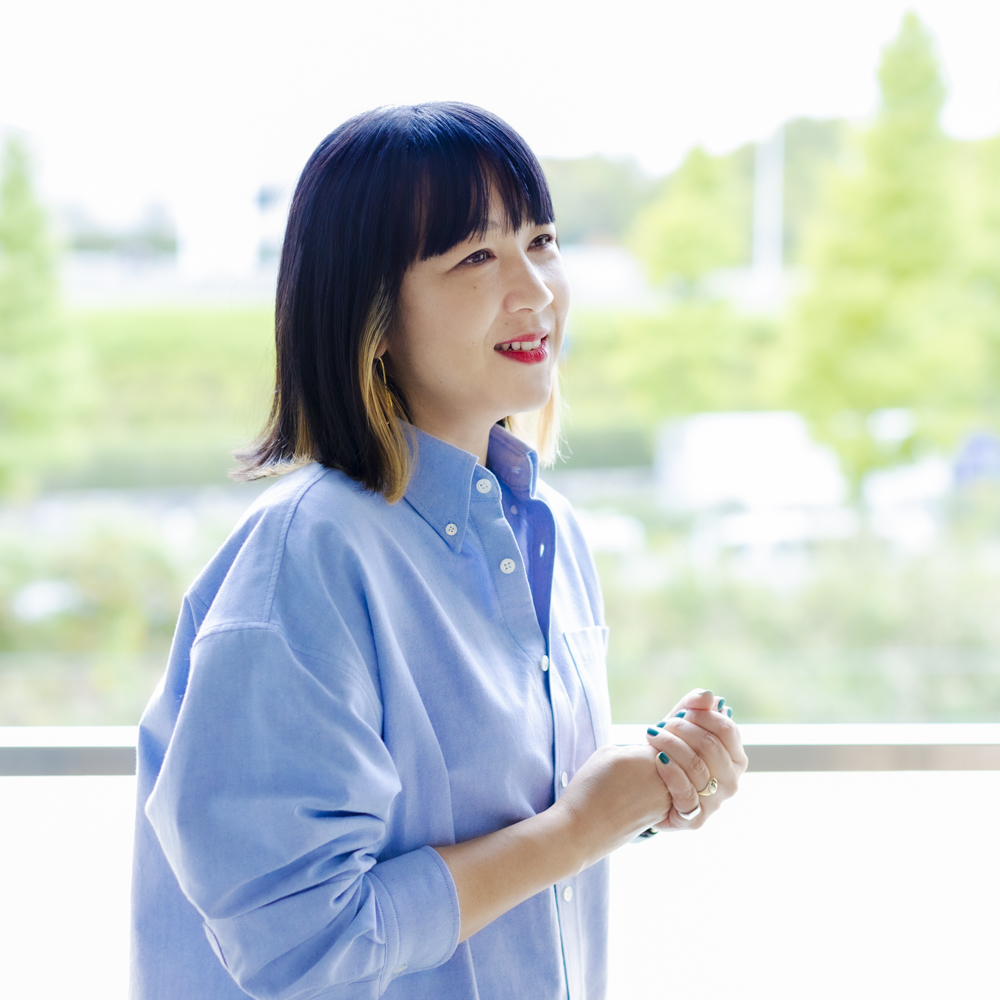 メンズっぽさとトレンド感をモダナイズさせた時代性を大事にしたい ラシュモン ディレクター兼デザイナー 織田奈穂子さん 私のおしゃれフィロソフィvol 8 ファッション誌marisol マリソル 40代をもっとキレイに 女っぷり上々