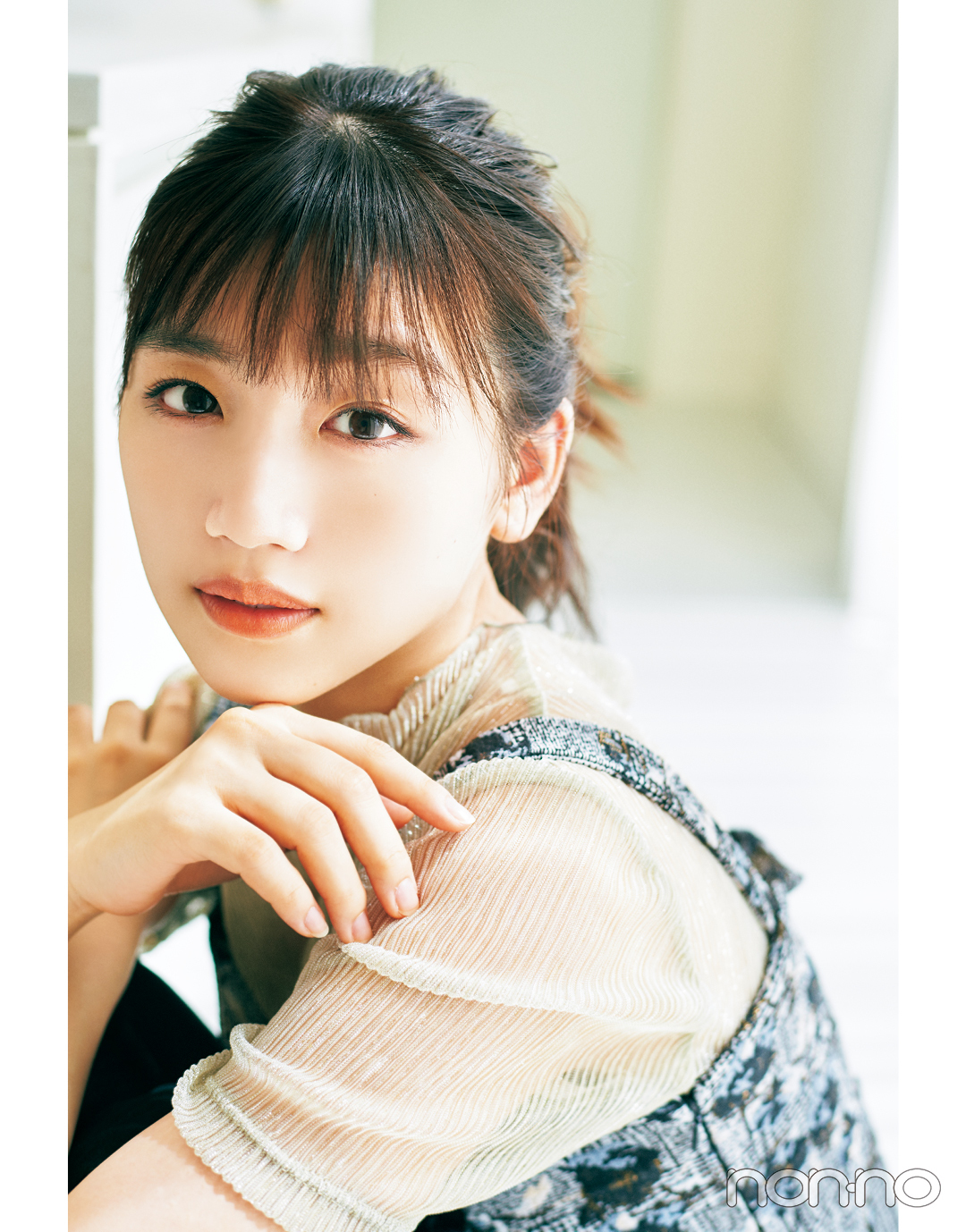 日向坂46の好感度ヘアアレ ④ 佐々木美玲さんの「無造作ポニテ」にときめく!_1_2