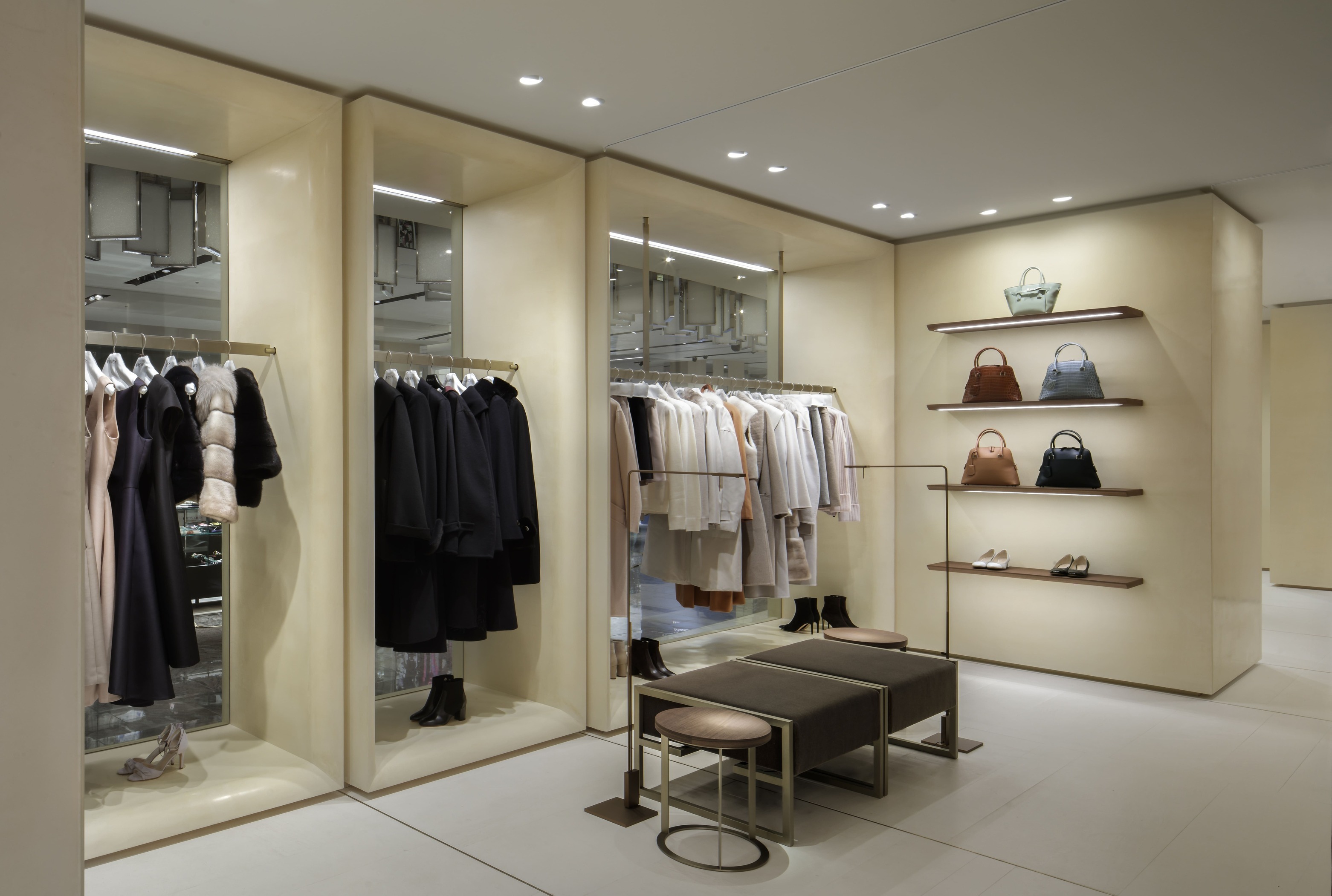 伊勢丹新宿店のFOXEY ADEAM ISETANでミックススタイルを楽しんで_1_4