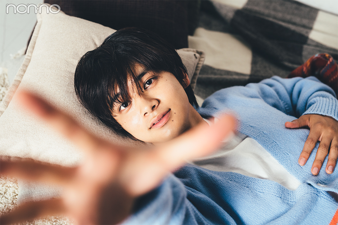 【ウェブ限定オフショ公開】北村匠海さんとお部屋でデート!_1_6