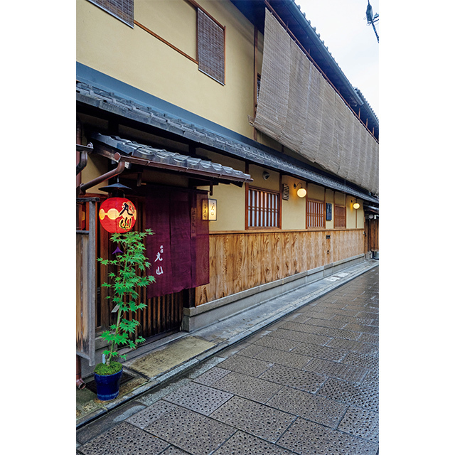 趣のある店構え。