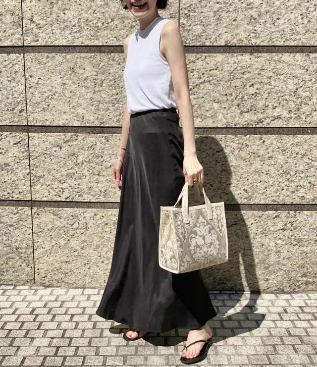 『SHAINA MOTE』のロングスカート