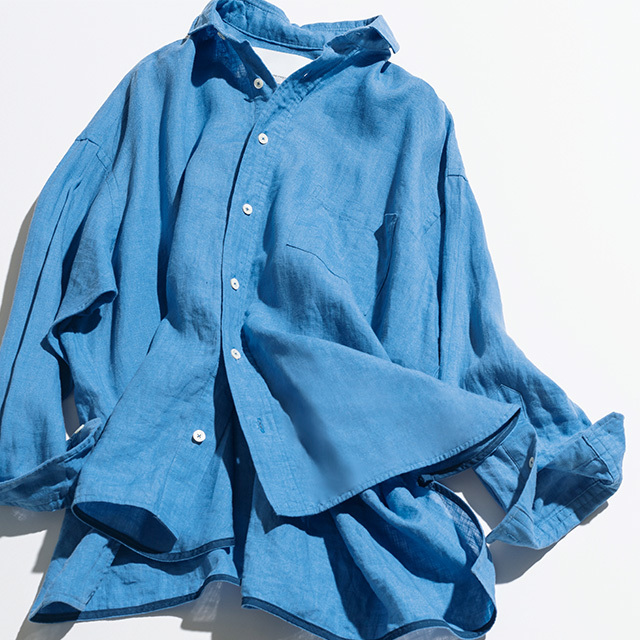 シャツ¥23,000/ティッカ