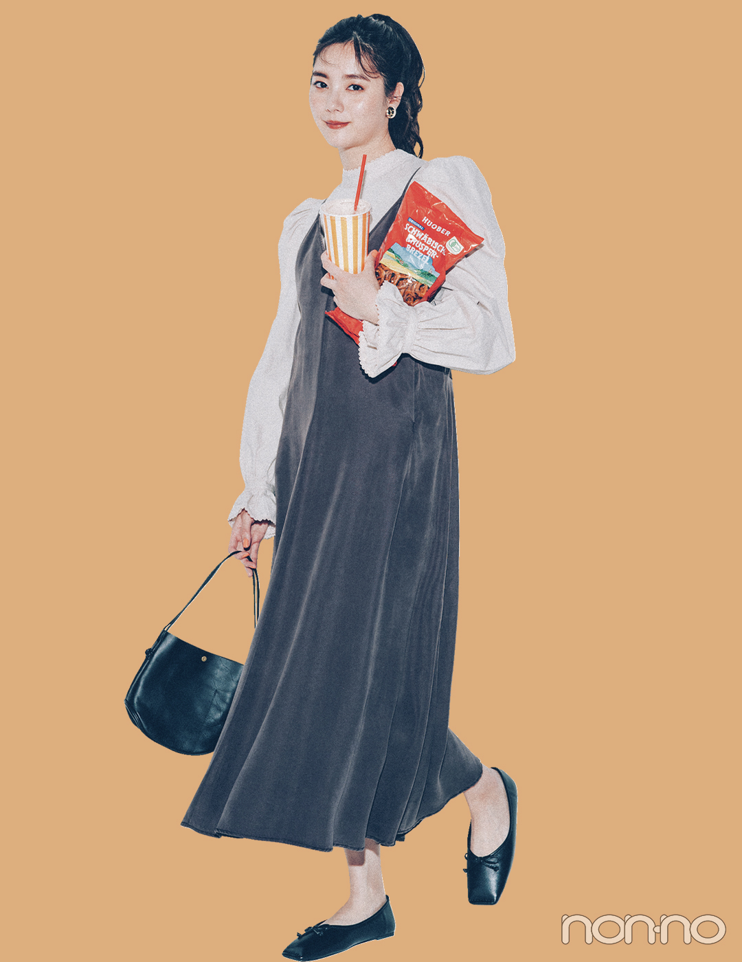 新川優愛はキャミワンピでパフブスリーブの可愛さを引き立て 大学生の毎日コーデ Non No Web ファッション 美容 モデル情報を毎日お届け