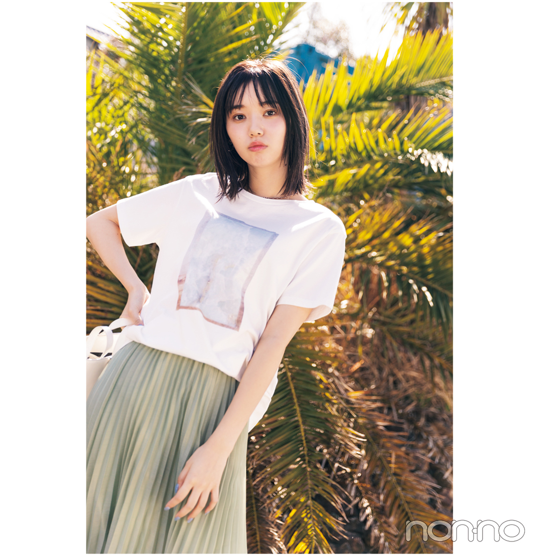江野沢愛美が着るニュアンスフォトTコーデ27