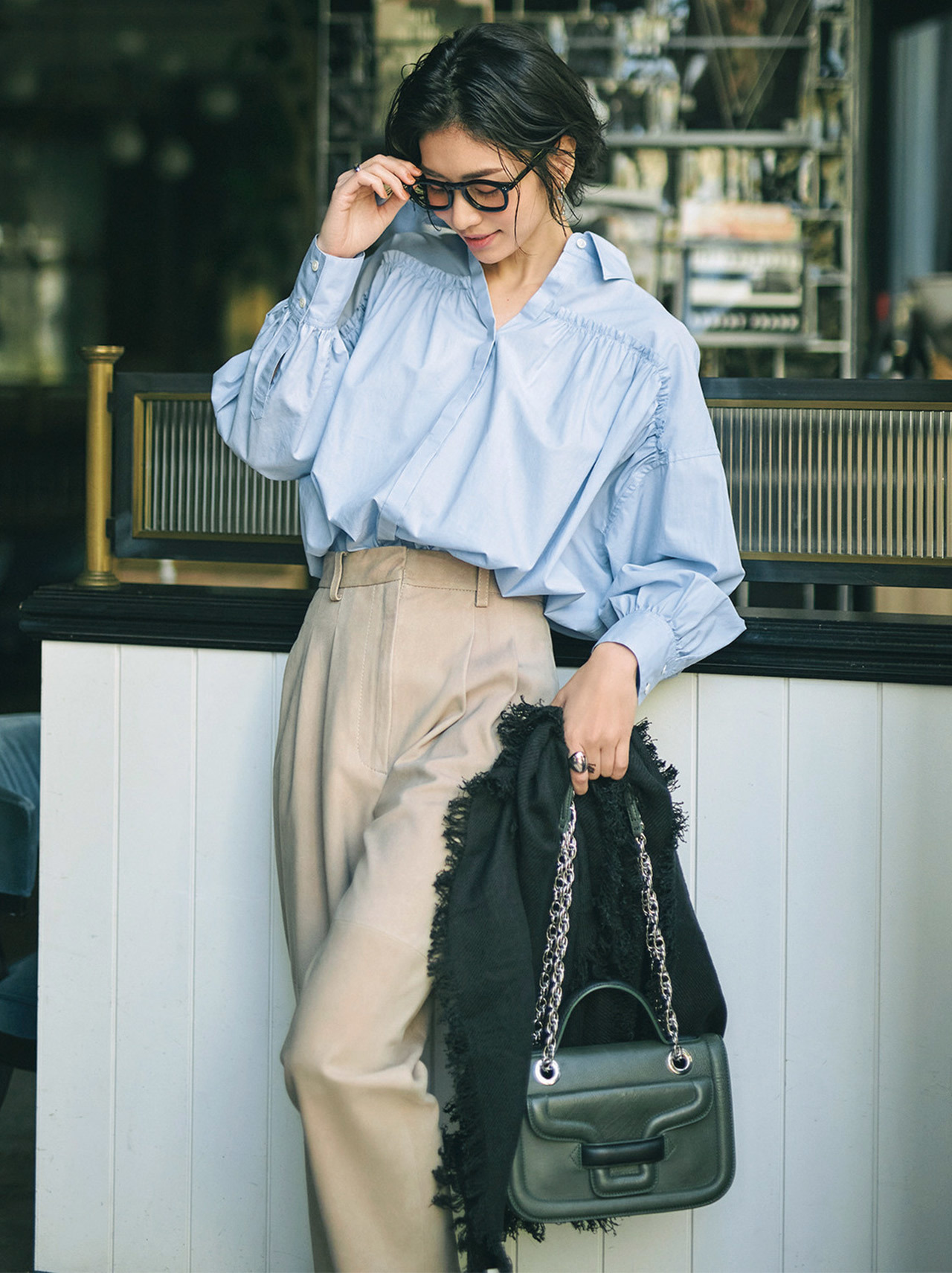 この春のHIT服「シャツ」をアラフォーはこう着る!最旬シャツコーデまとめ|40代ファッション_1_11