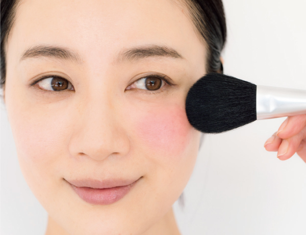 練りだとすぐに落ちちゃう…? チークの“ここがわからない”を解決⑧【50代のお悩み】_1_1