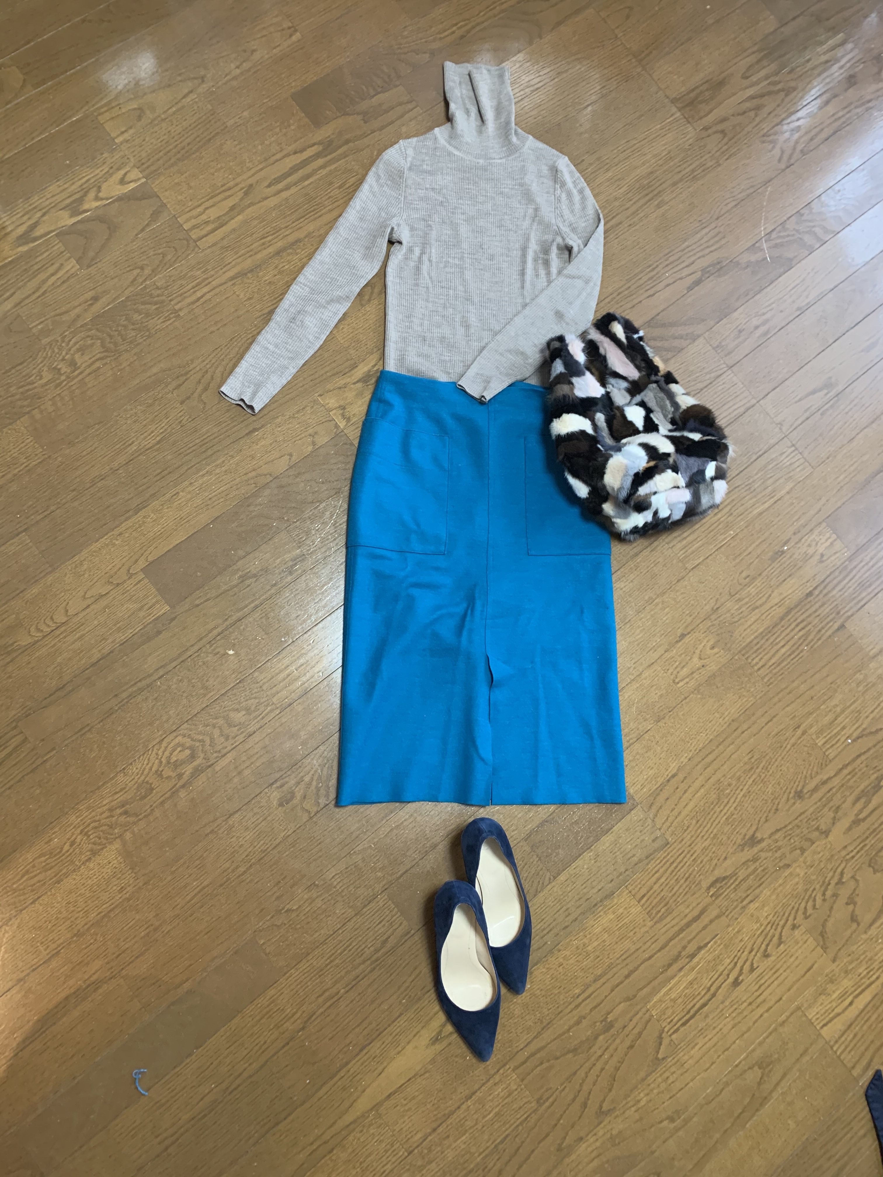 差し色は青 褒められコーデ 華組 大垣佳世のブログ 華組ブログ Web Eclat