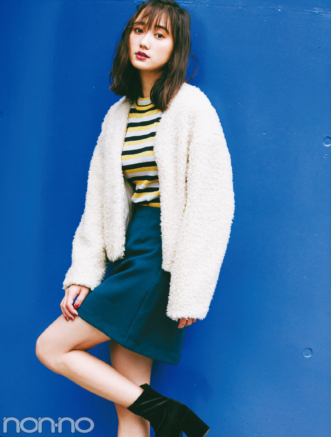 鈴木友菜 Guの新鮮ピーコックブルーでトレンドコーデ Non No Web ファッション 美容 モデル情報を毎日お届け