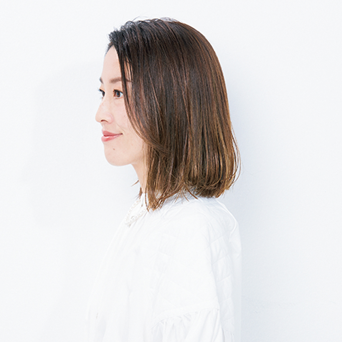 横から見た40代に似合う髪型 ヘアスタイル人気ランキング2位
