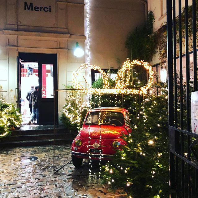 クリスマスが近づき、パリはノエルムード一色!目まぐるしく変わる街並みにワクワク♪_1_1