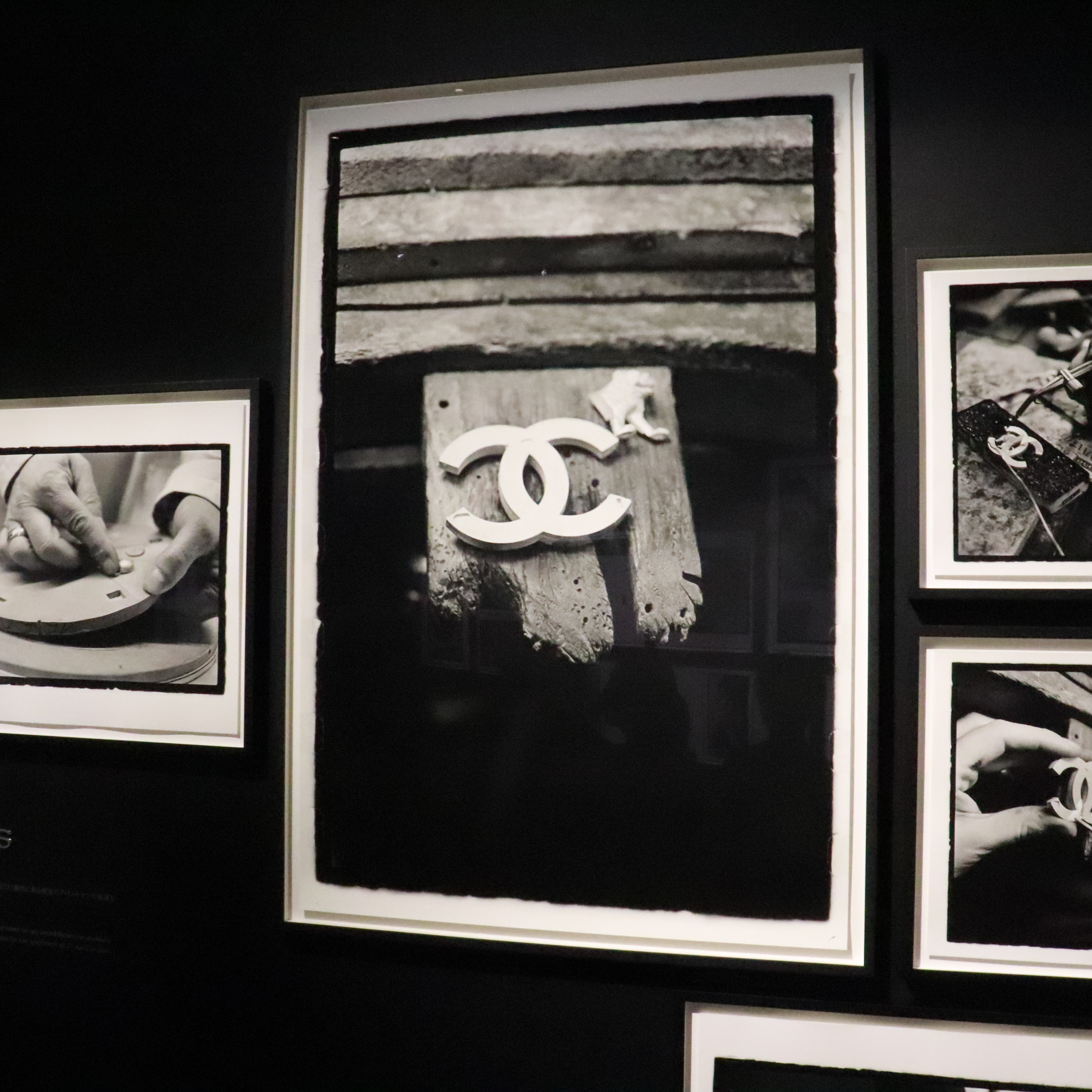 A Mains Levees シャネルを紡ぐ手 アンヌ ドゥ ヴァンディエール展 チームjマダム Bouquetのブログ チームjマダムブログ Web Eclat