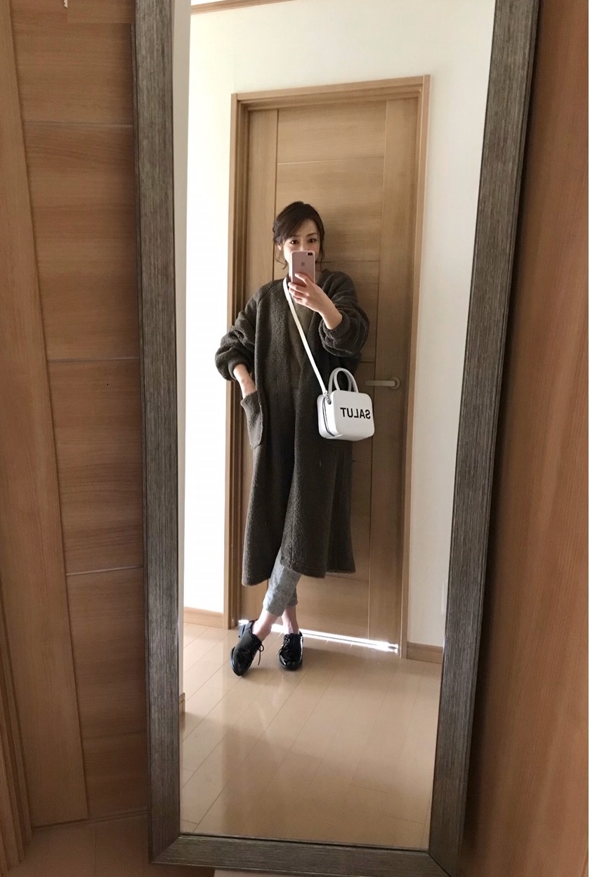 ミチノのバッグを持った画像