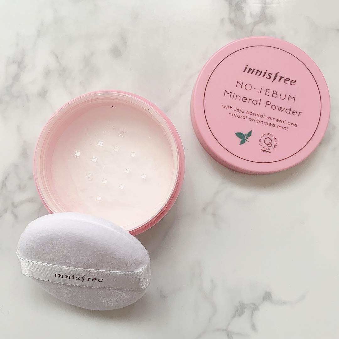 髪にも肌にも 一瞬でさらさらパウダー Non No Web ファッション 美容 モデル情報を毎日お届け