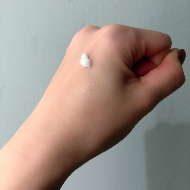 目元の乾燥とハリ対策 お助けアイテムはこれ ファッション誌marisol マリソル Online 40代をもっとキレイに 女っぷり上々