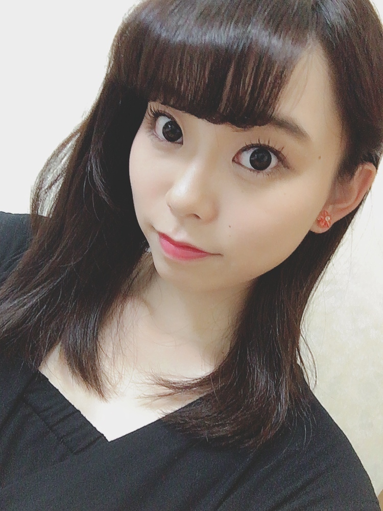 エテュセの赤いマスカラ下地 Non No Web ファッション 美容 モデル情報を毎日お届け