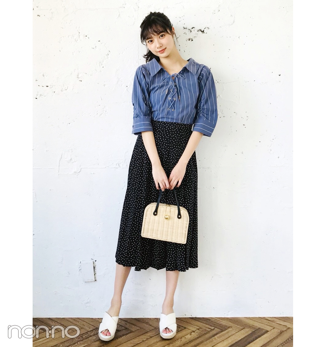 新川優愛が着こなす涼しげブルートーンコーデ【毎日コーデ】_1_1