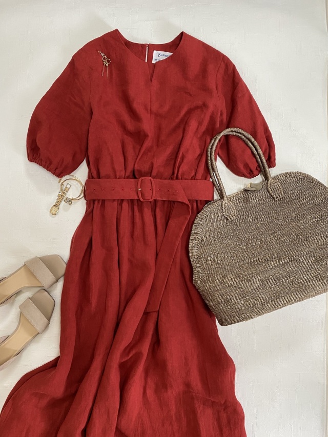 一枚で決まる褒められ率の高いワンピース ファッション誌marisol マリソル Online 40代をもっとキレイに 女っぷり上々