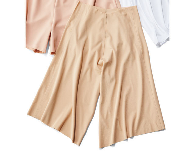 縫い目がないのでゴワつかない。長め丈が便利。ペチパンツ¥1,990/無印良品 銀座(無印良品)