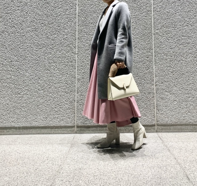 女子上がる大人ピンクのスカート _1_2
