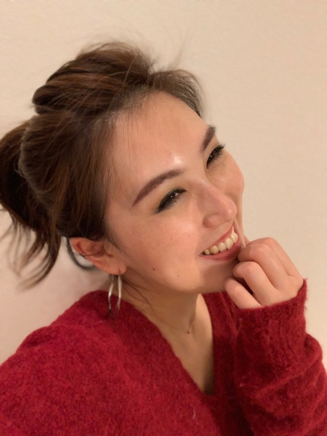 朝塗って、夜まで化粧直しゼロの状態です。画像加工なし。
