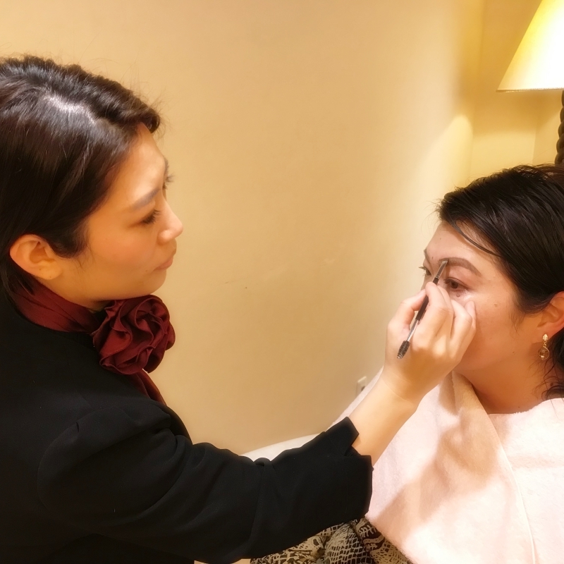 アナスタシアのアイブロウトリートメントで理想の眉探し