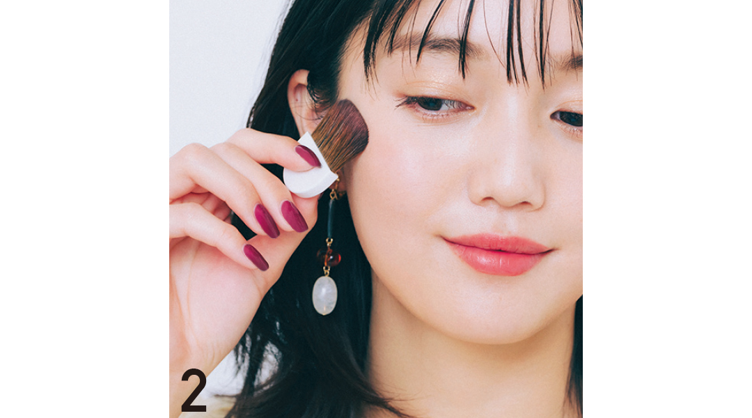 丸顔さんに♡ 横幅縮小チークで小顔を手に入れる!_1_7