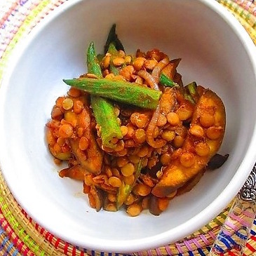 夏野菜ですっきりヘルシー レンズ豆のカレー炒めレシピ ファッション誌marisol マリソル Online 40代をもっとキレイに 女っぷり上々