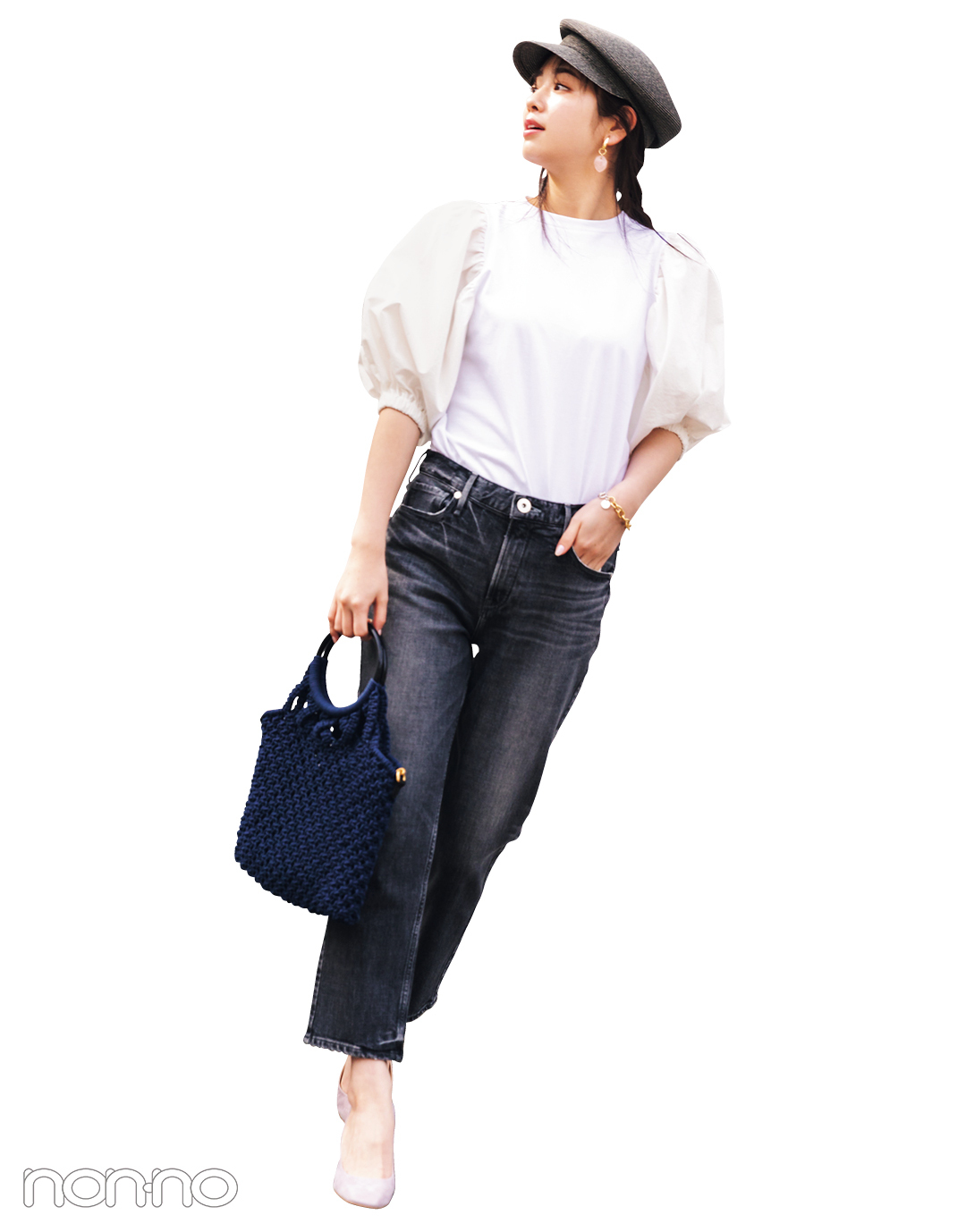 横田真悠が着るスタイルアップするCAROLINA GLASERのパワショルTシャツコーデ21