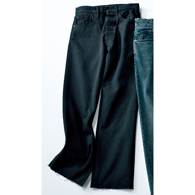 マディソンブルーのデニム「HEM CUT OFF STRAIGHT DENIM」