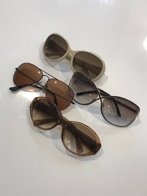 上から
GUCCI
TOM FORD
Ray-Ban
Louis Vuitton