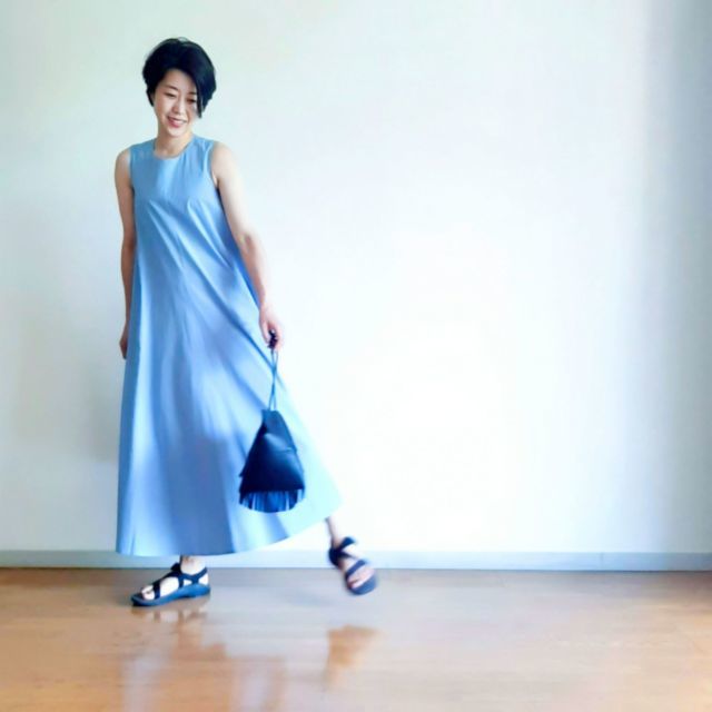 【夏に映えるブルーコーデまとめ】アラフォーが上品かつこなれて見えるコーデのポイントとは? |40代ファッション_1_17