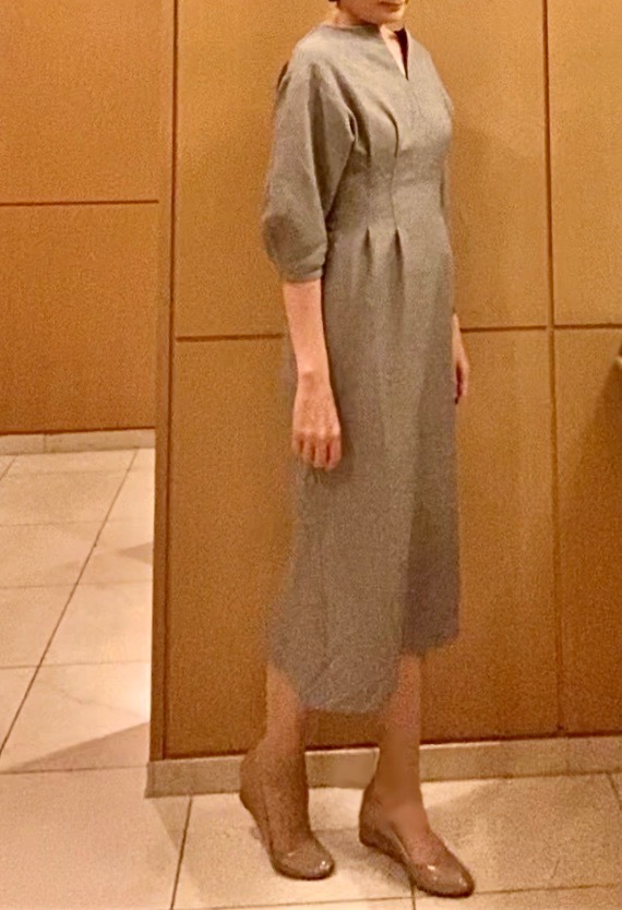 ur's リネンワンピ ベージュ