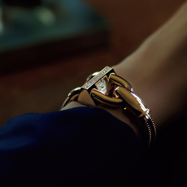 ジュエリーウォッチのVAN CLEEF & ARPELS:ヴァン クリーフ&アーペル 「カデナ ウォッチ」