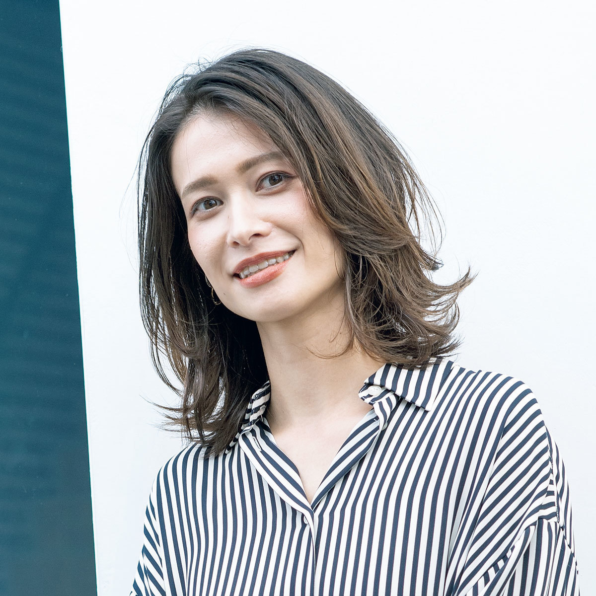40代に似合うミディアムヘア ヘアスタイル人気ランキング1位
