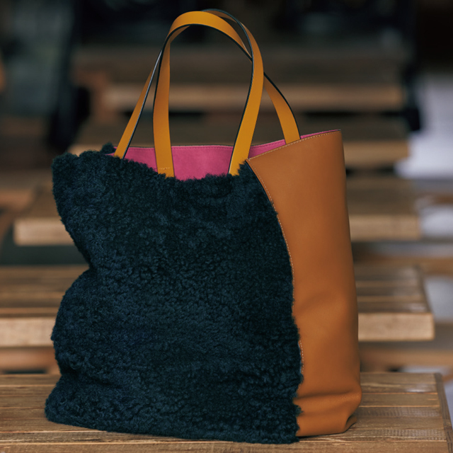 マルニ バッグ「MUSEO BAG」(40×33×16)¥196,000/マルニ 表参道(マルニ)
