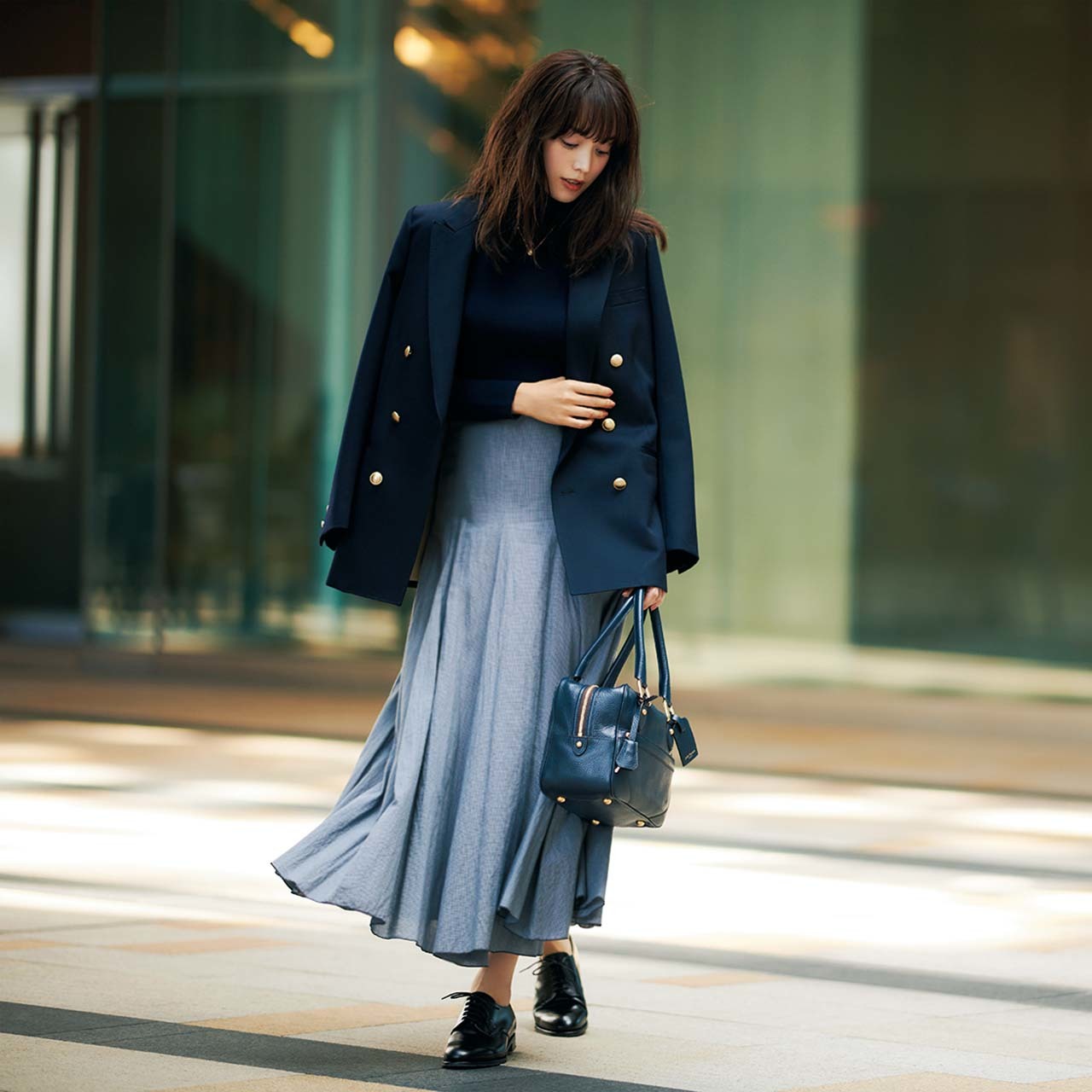 冬のフェミニン派の味方は 甘さを引き締めてくれる リブタートルネックニット ファッション誌marisol マリソル Online 40代をもっとキレイに 女っぷり上々