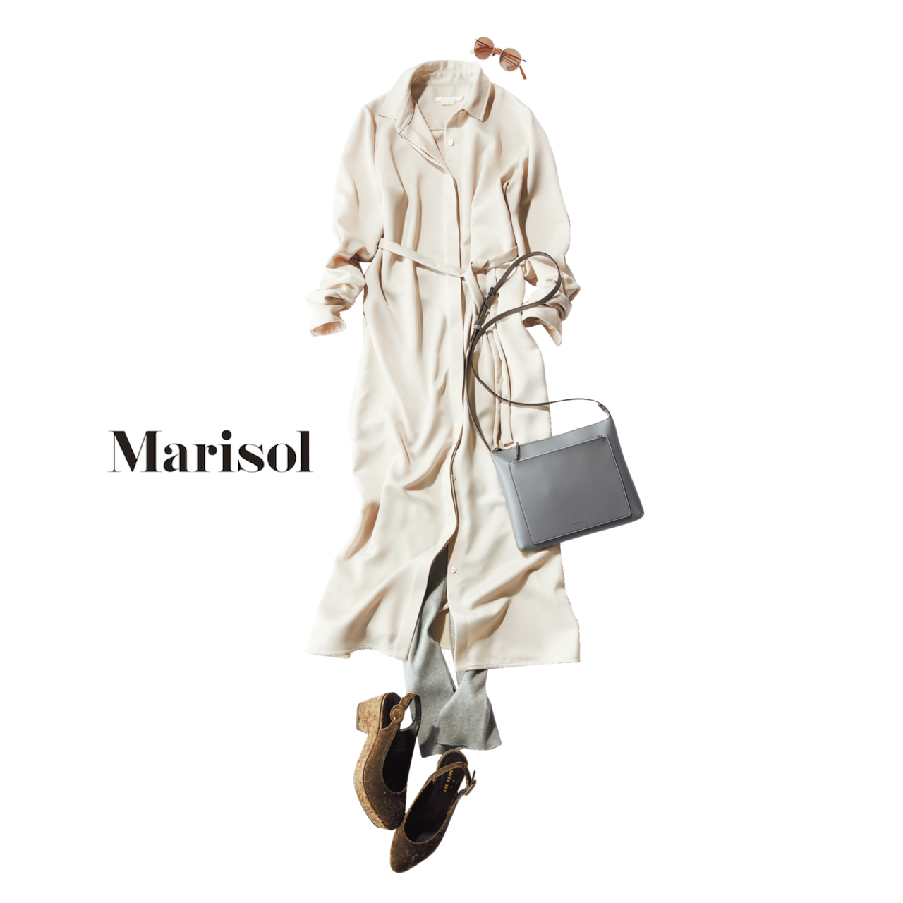真面目なネイビーワンピをリッチに格上げするにはスカーフ使いが鍵 ファッション誌marisol マリソル Online 40代をもっとキレイに 女っぷり上々