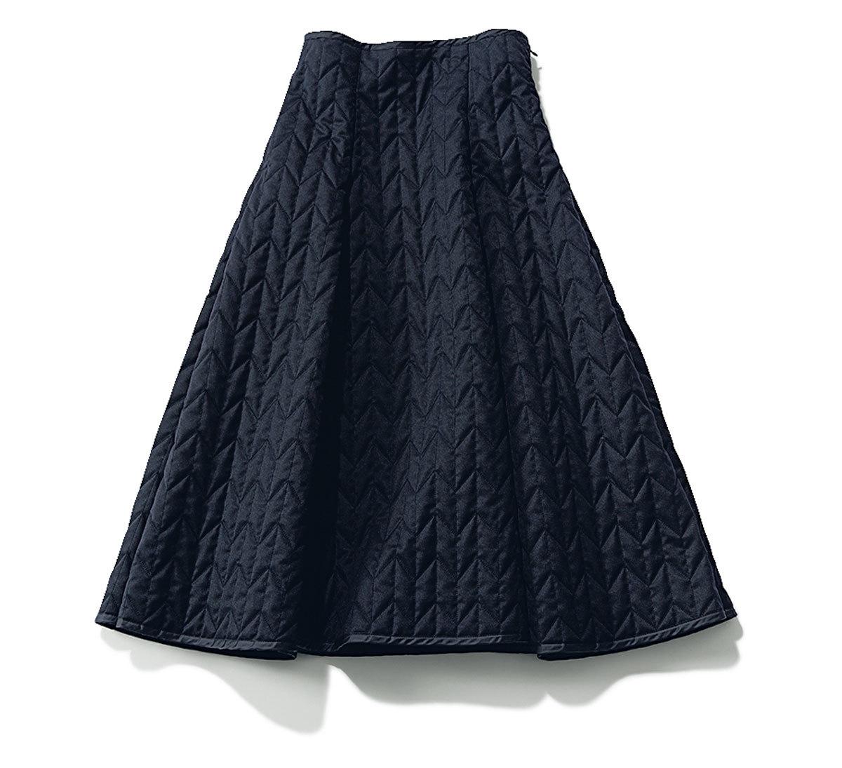 スカート¥70,400/エストネーション(レジーナ ピョウ)