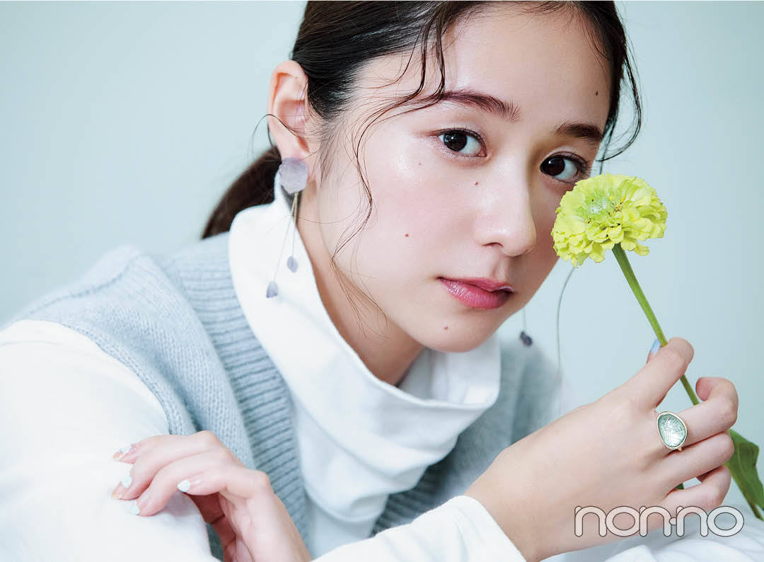 西野七瀬&堀田真由が挑戦! クリスマスギフトにもぴったりの透明感爆上げアクセサリー【冬の透明感ガール⑨】_1_2