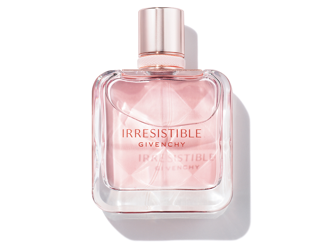 デートや可愛い自分でいたい日の香水選びは 服と香りのスタイルサンプル Non No Web ファッション 美容 モデル情報を毎日お届け