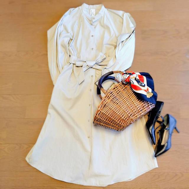 ワンピース:BEIGE